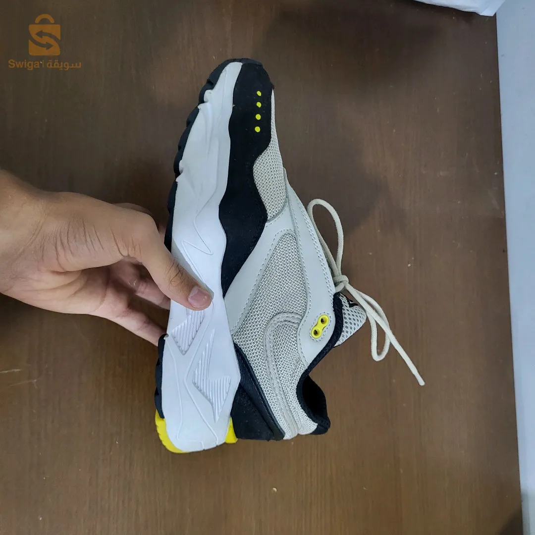 حذاء اومبرو