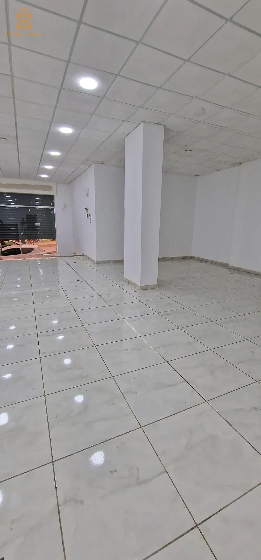 location local commercial  260m