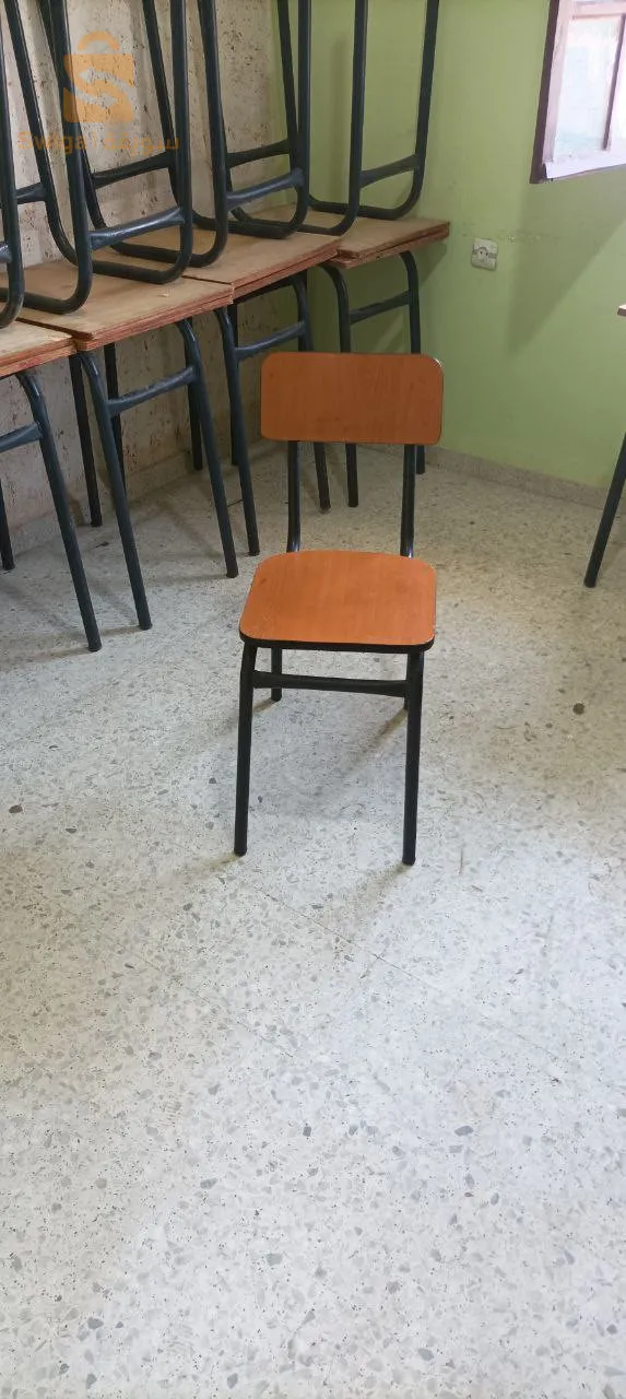 بيع اثاث مدرسة