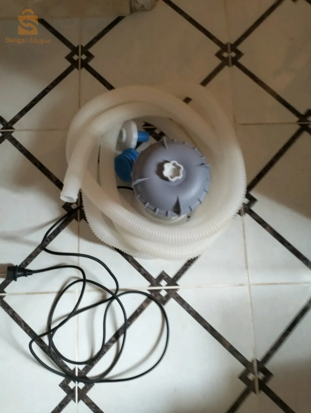 piscine avec le nettoyer de l' eau