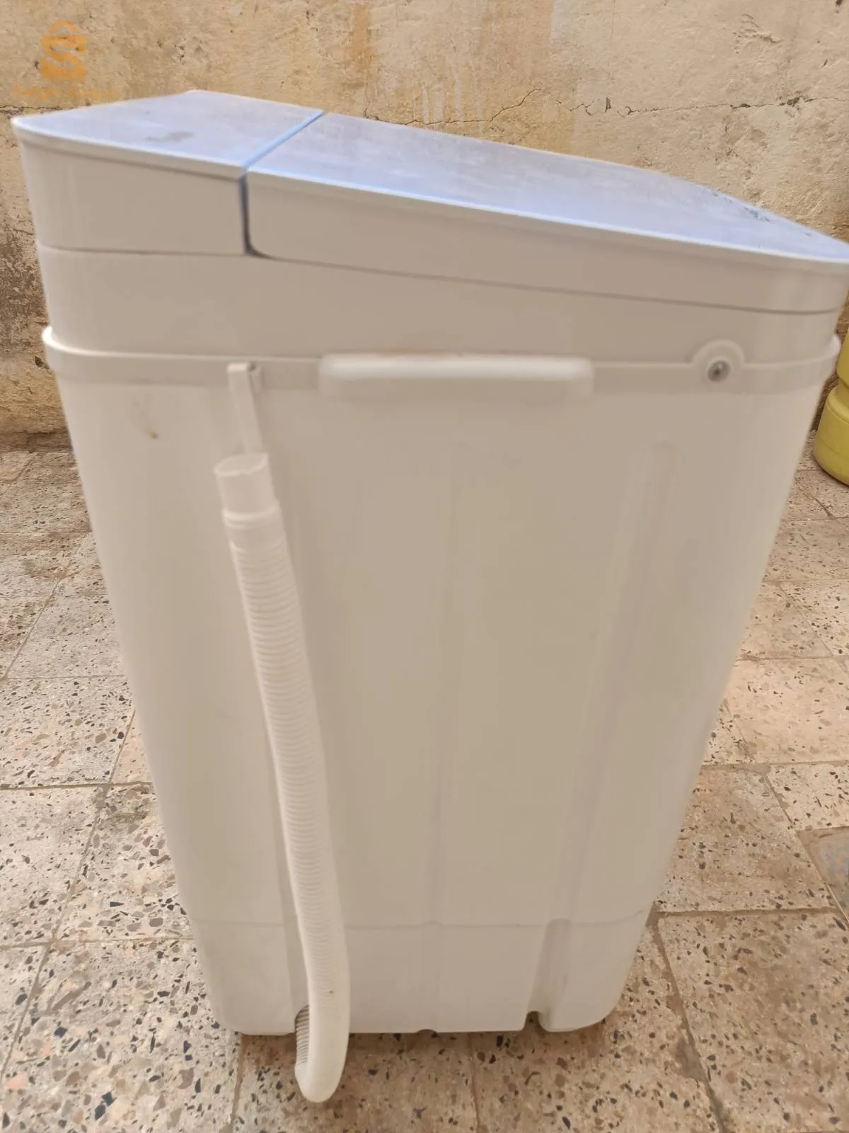 غسالة كوندور 5كغ تغسل وتعصر معها طمبور اينوكس