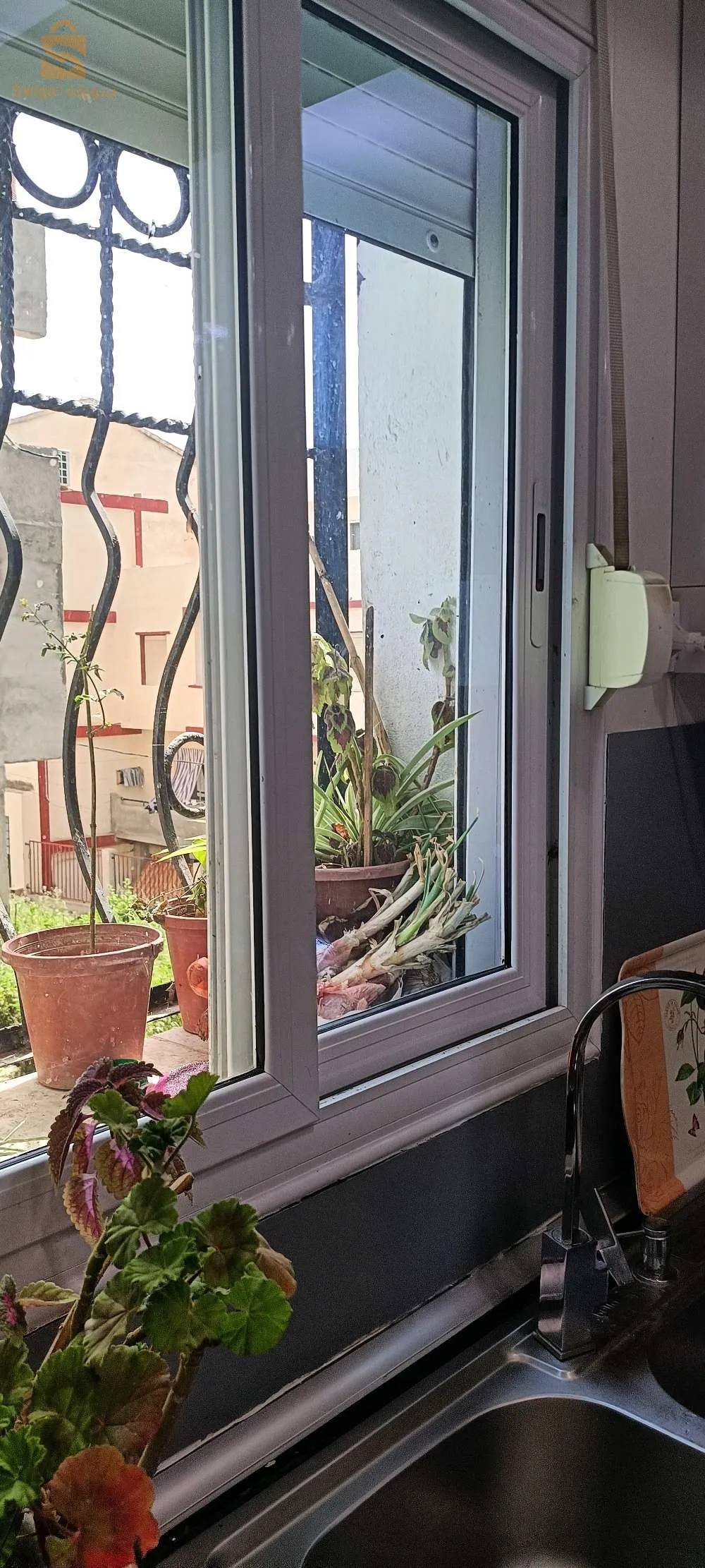 mise en vente un F3 avec meuble