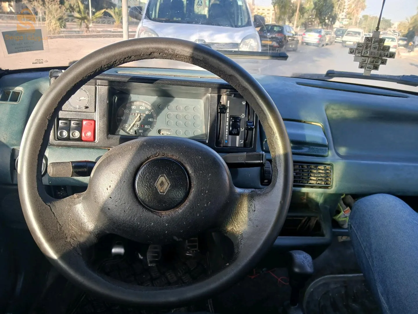 بيع سيارة إكسبريس 1997