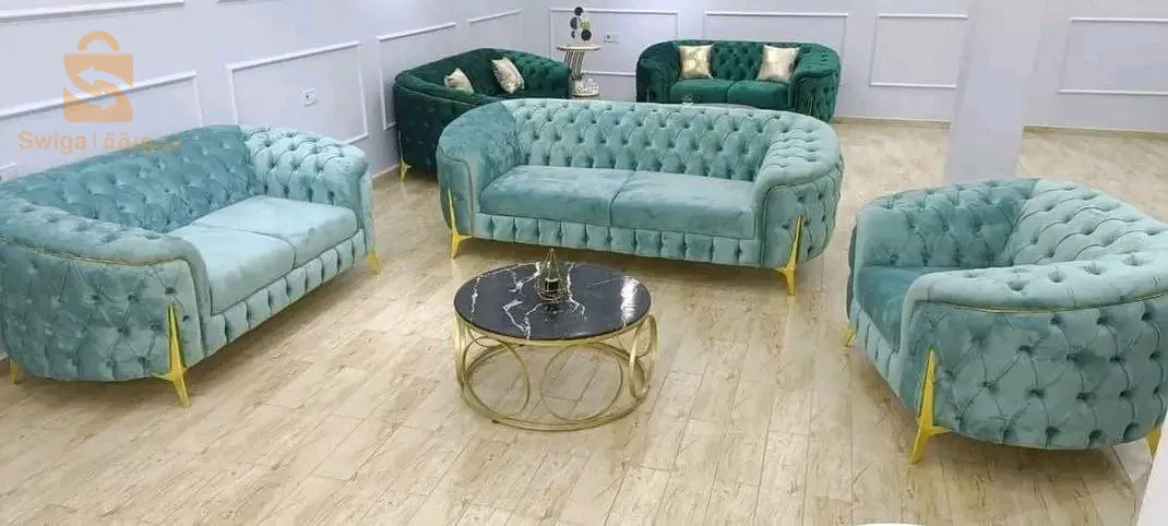 صالونات من الخشب الاحمر