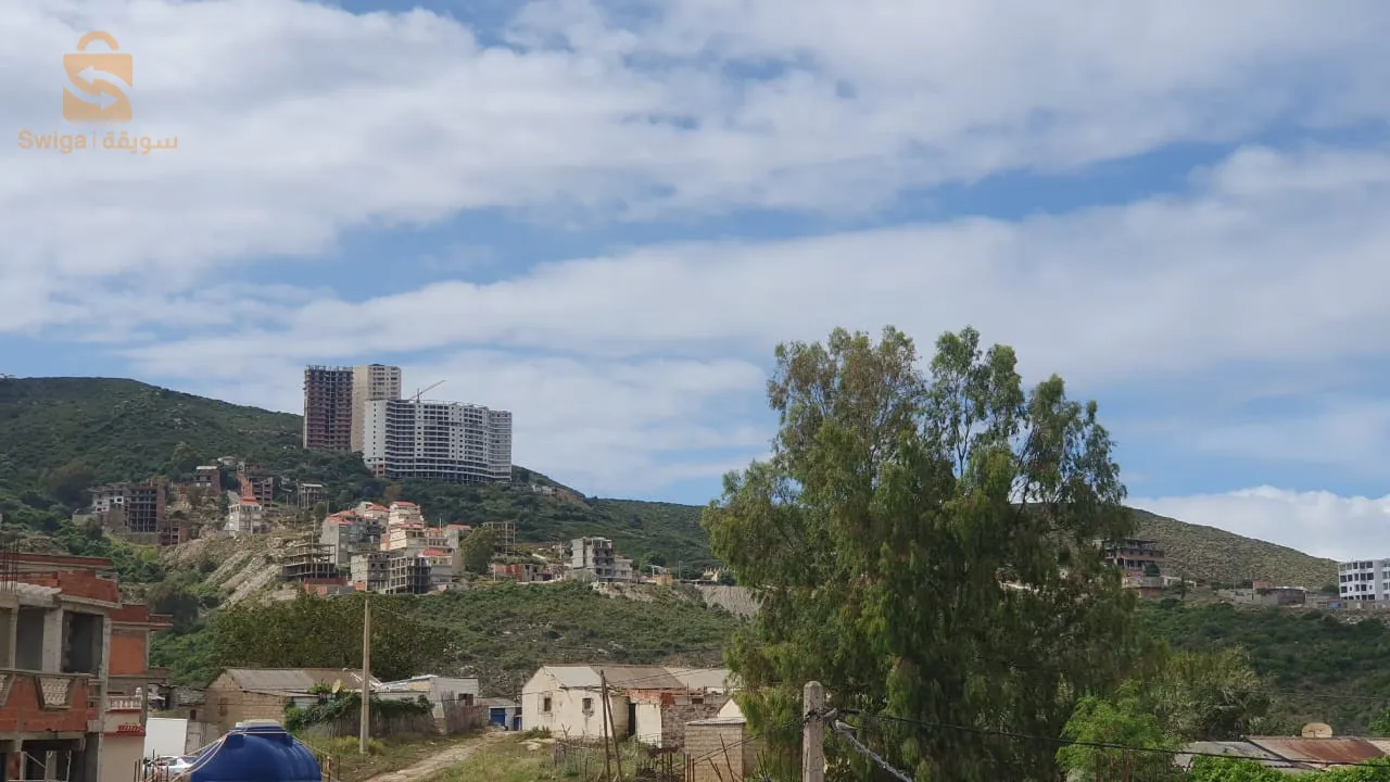 ارض للبيع في وسط مدينة عنابة مقابلة للبحر