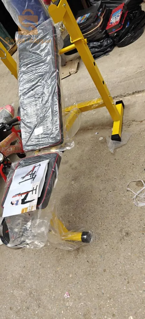 كرسي مريح متعدد الوضعيات  للتمارين الرياضية ورفع أثقال أجنبي