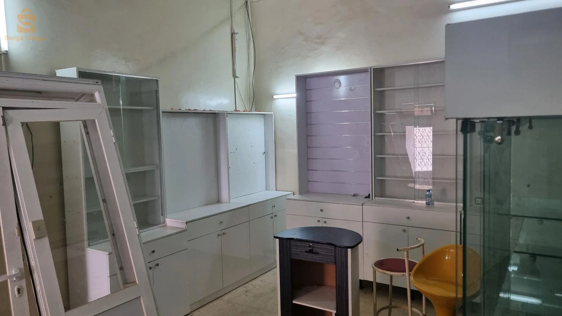 vends meuble pour magasin
