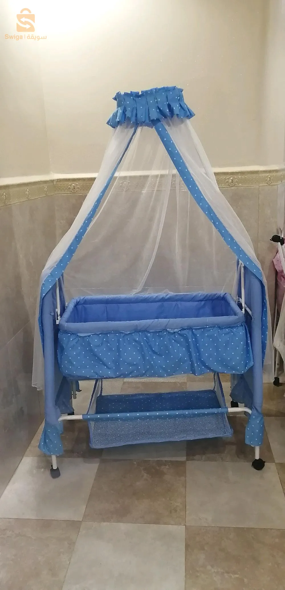 سرير اطفال