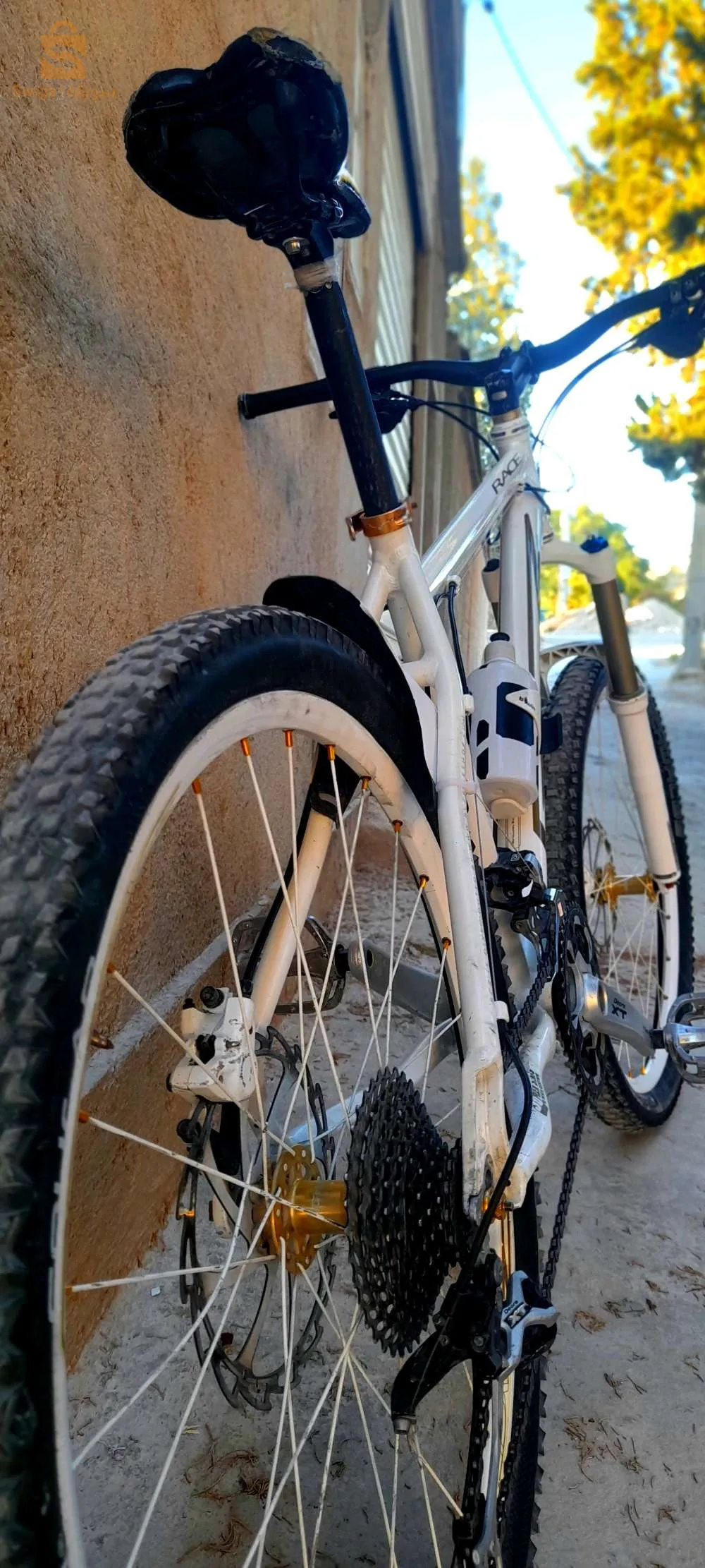 Prix 5m
Vélo RCZ ndifa 9/10 koulch original ta3ha 5asha plaket aryar brQ
Tail M 26