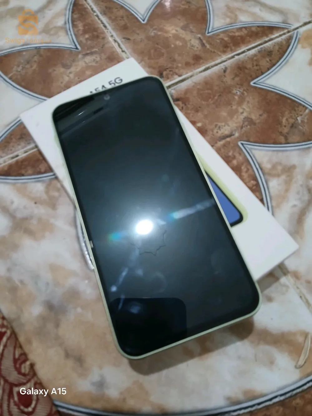 هاتف نقال بحالة جديدة