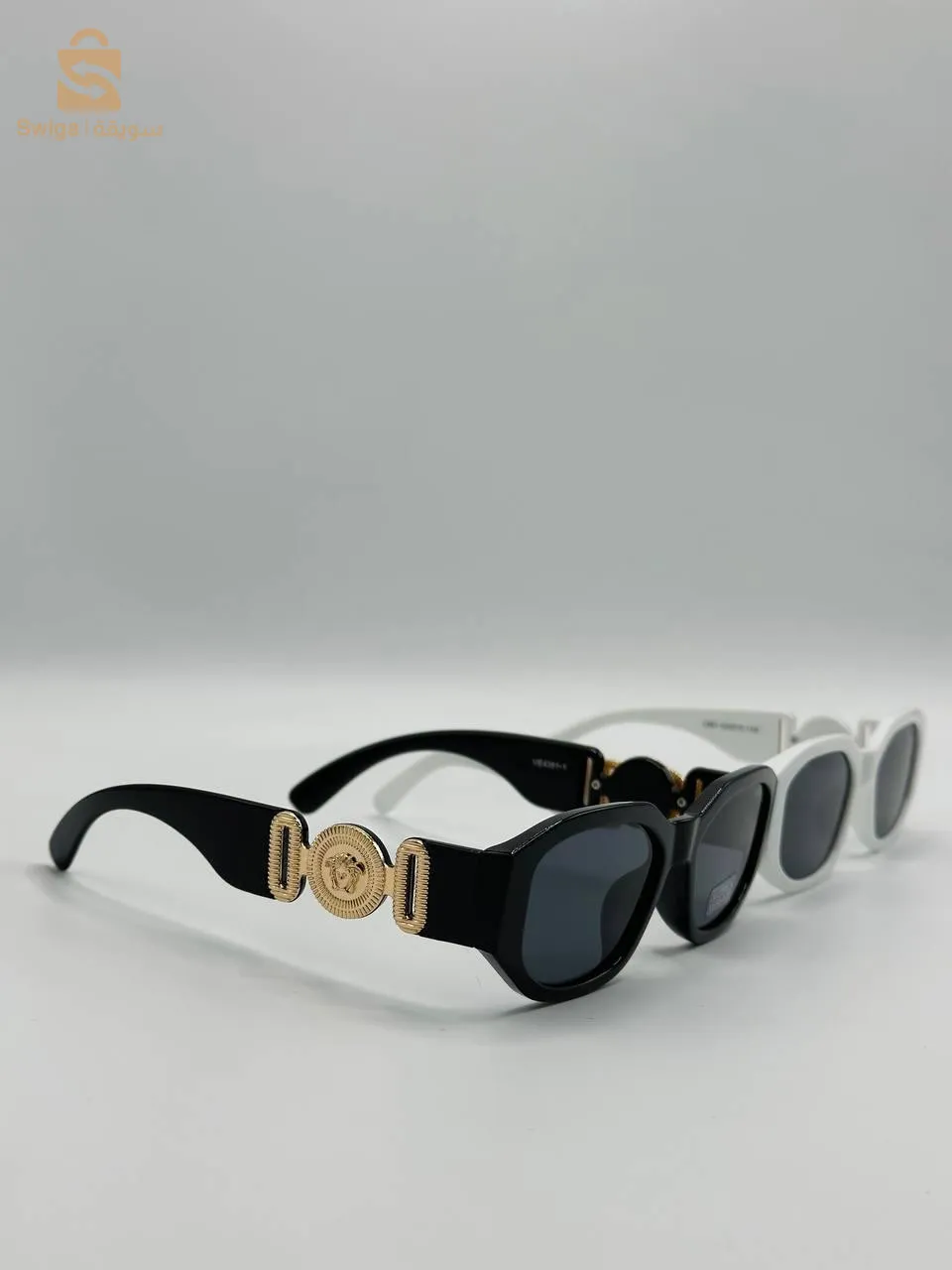 Lunette de soleil + pochette gratuit