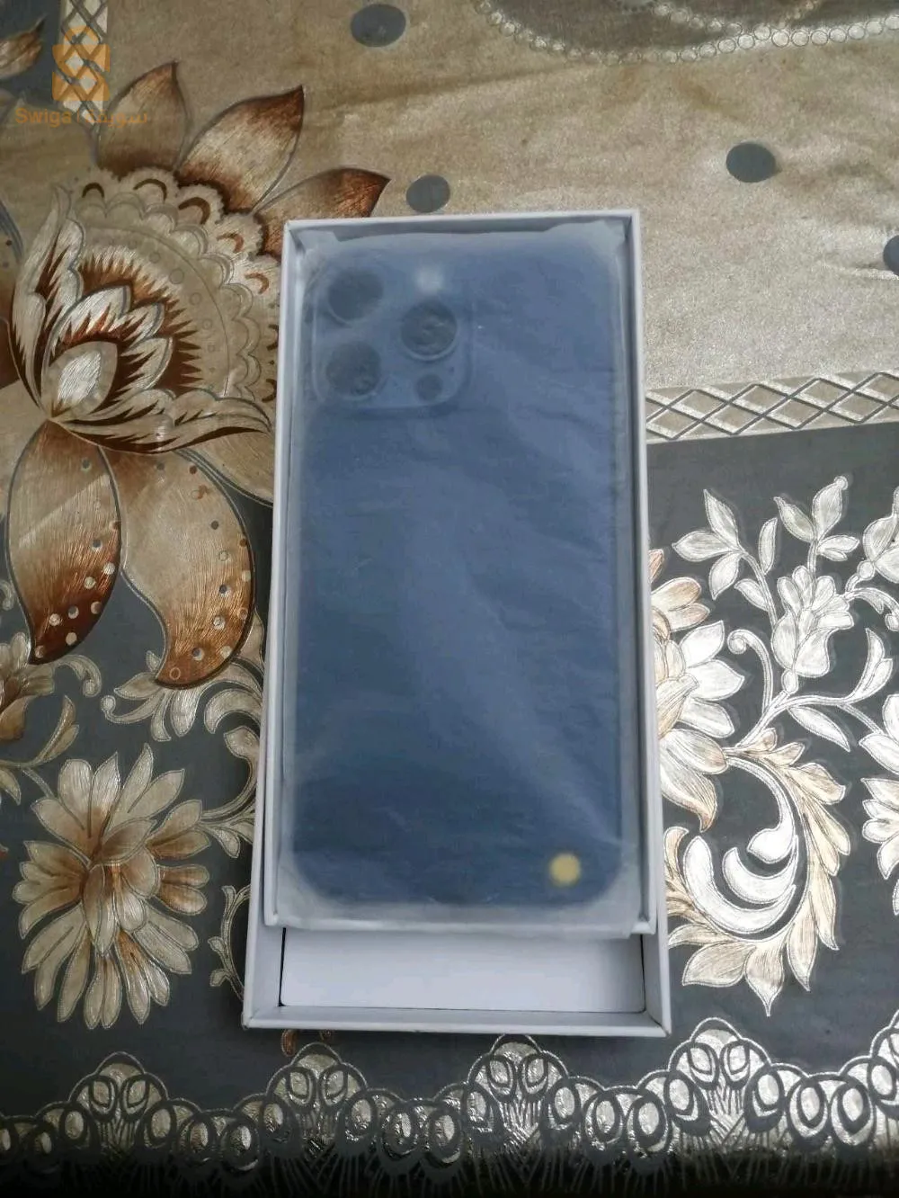 ايفون 15 كوبي 
الرقم0796770477