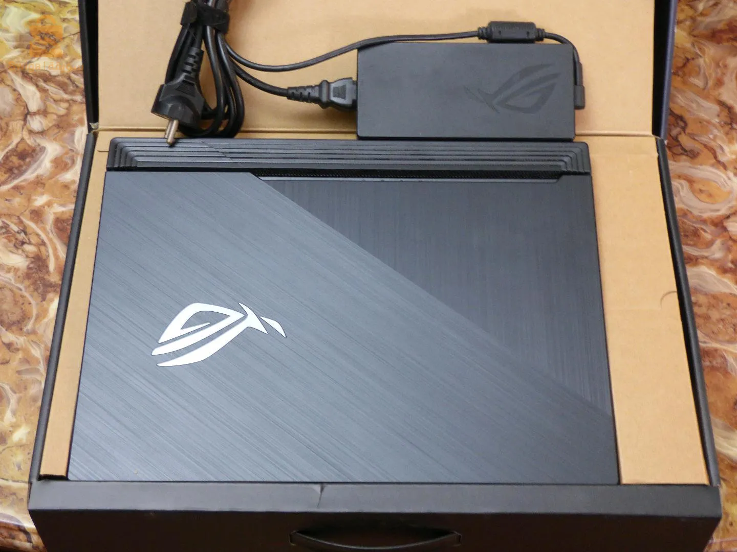 Asus ROG Strix G15 G512LU