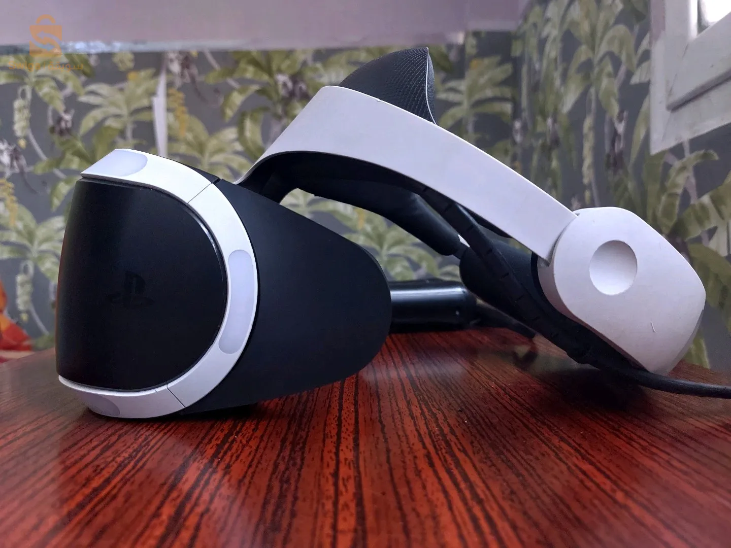 playstation vr ps4  avec original psvr camera et ps 3 camera et 2 ps move avec tous les câbles
Place : alger centre 
État : 9.5 / 10 
Nder échanger b téléphone
