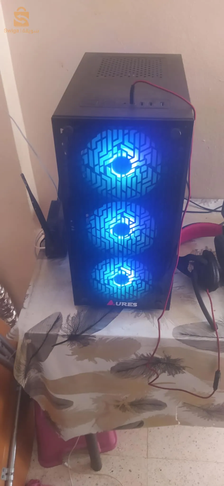 كمبيوتر طابلة شامل لمعضم اكسسوات