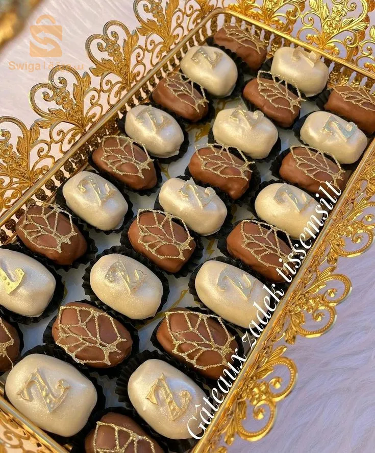 تمور محشية