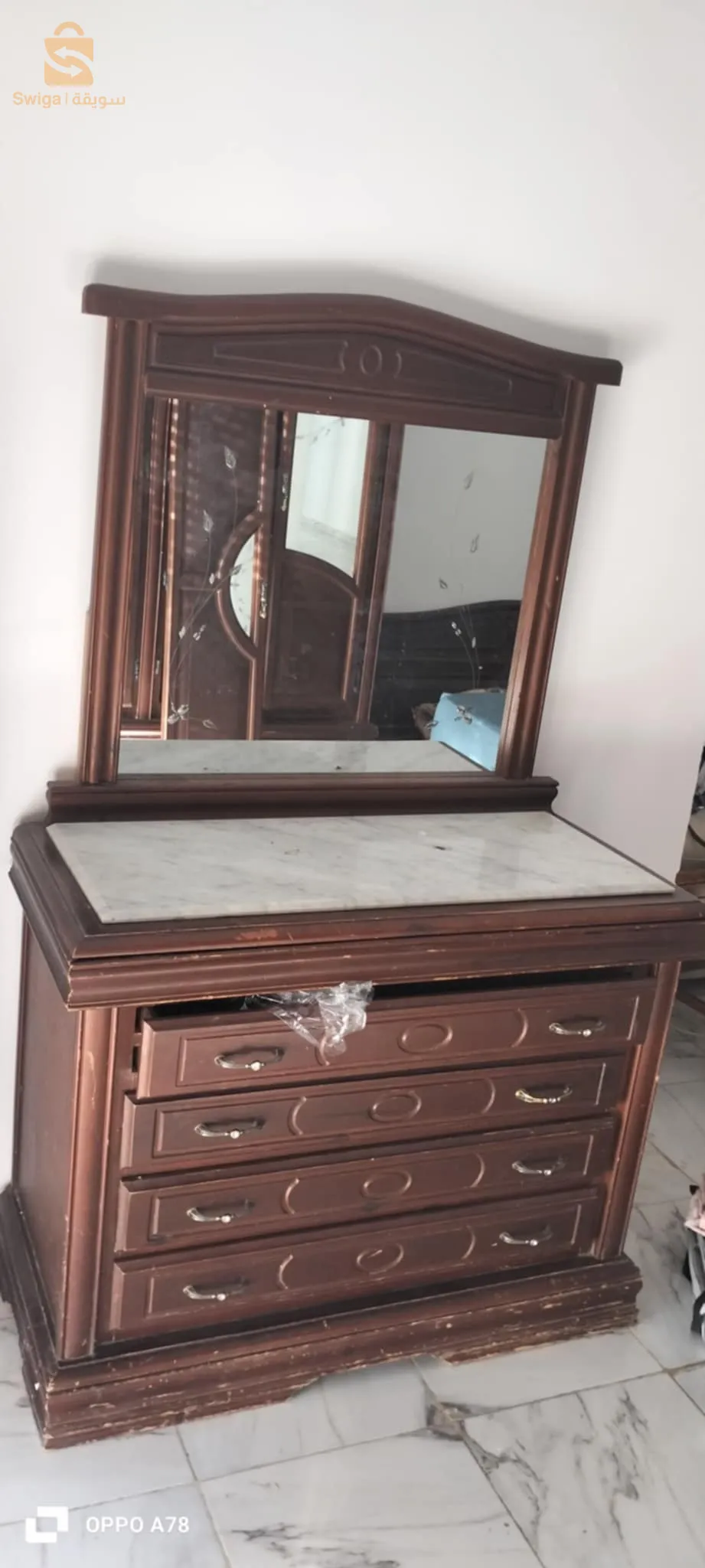 chambre à coucher+ cuisinière+ frigidaire