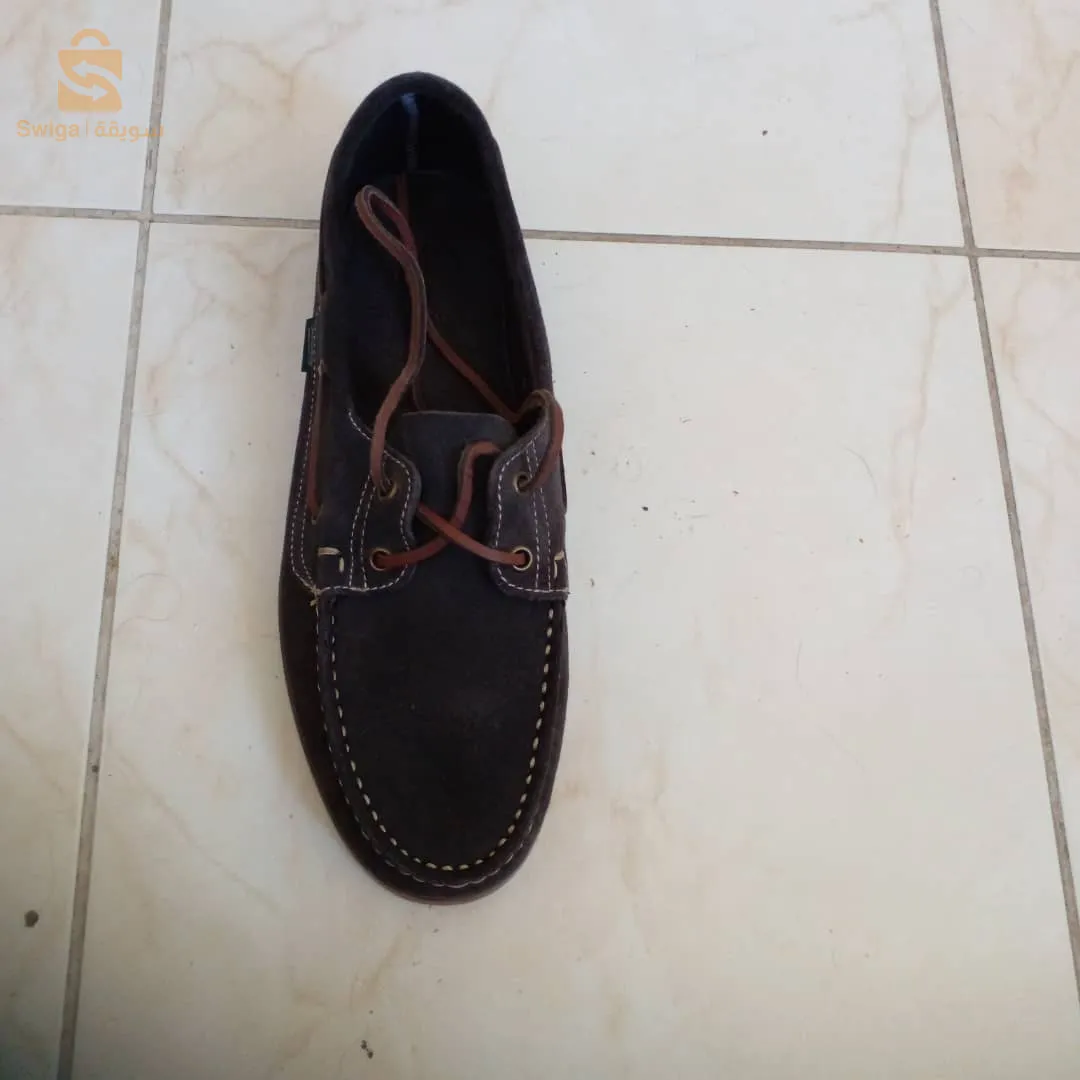 حذاء للبيع