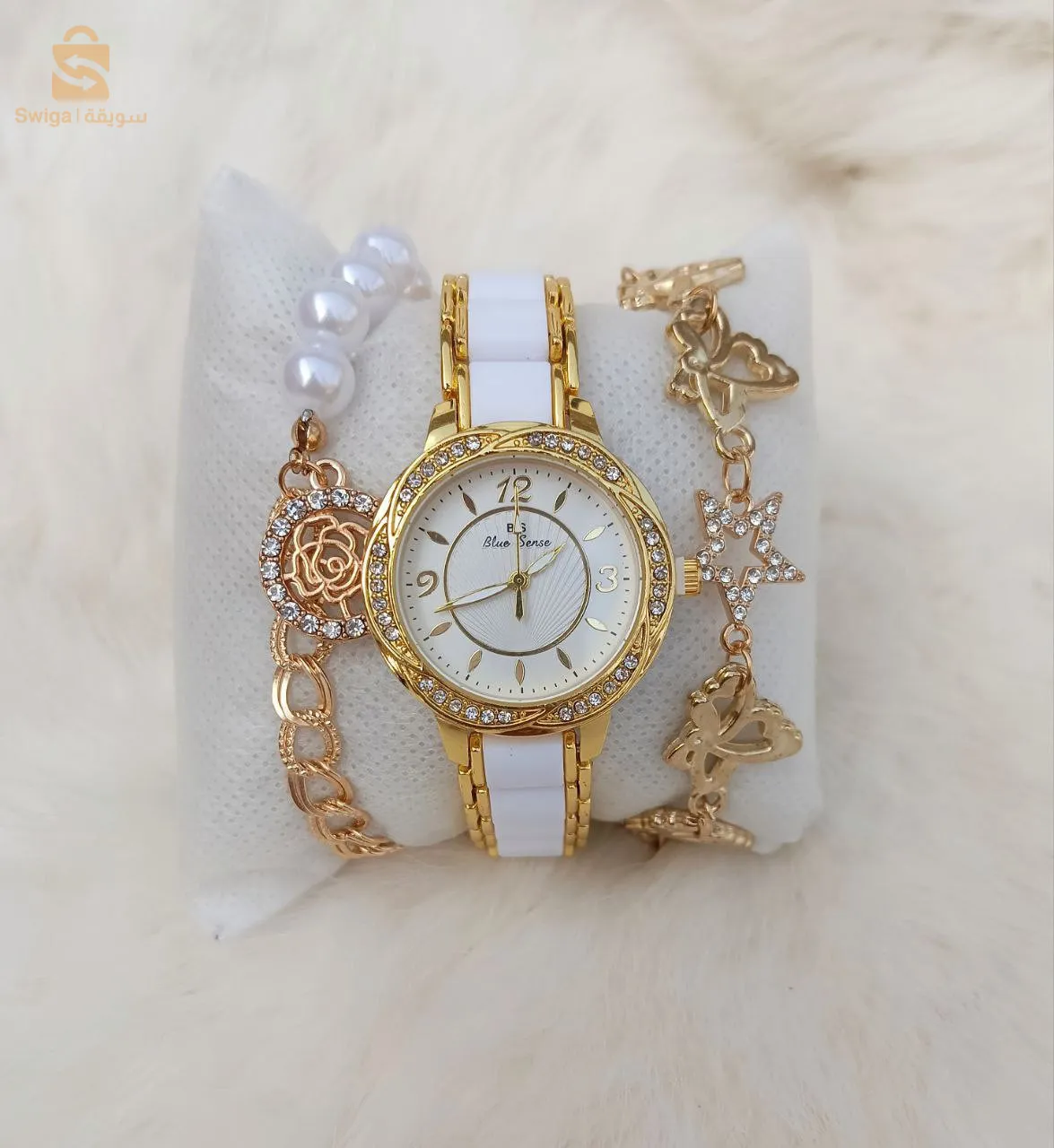 ساعات نسائية