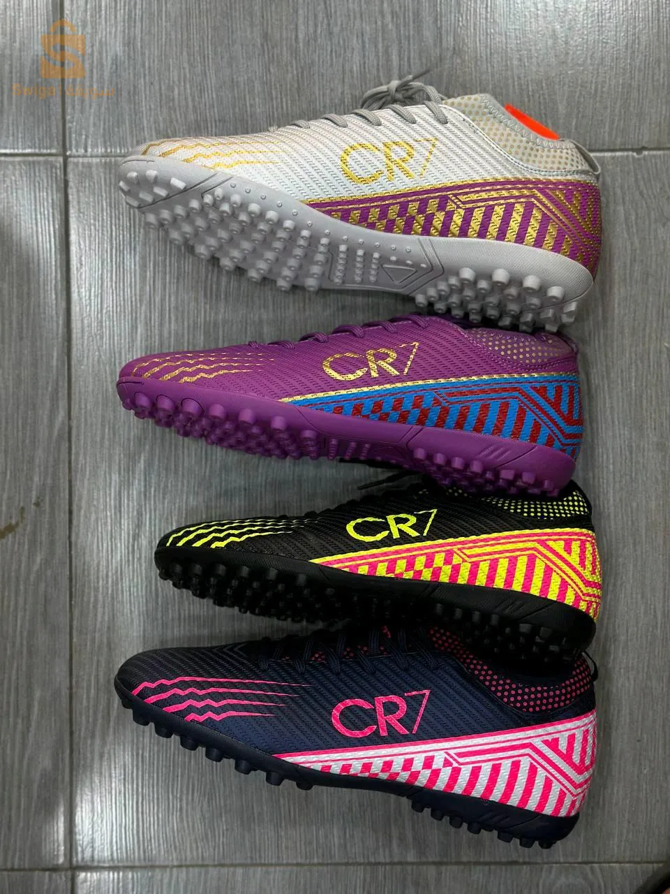Soulier tout terrain CR7 ( 3 )