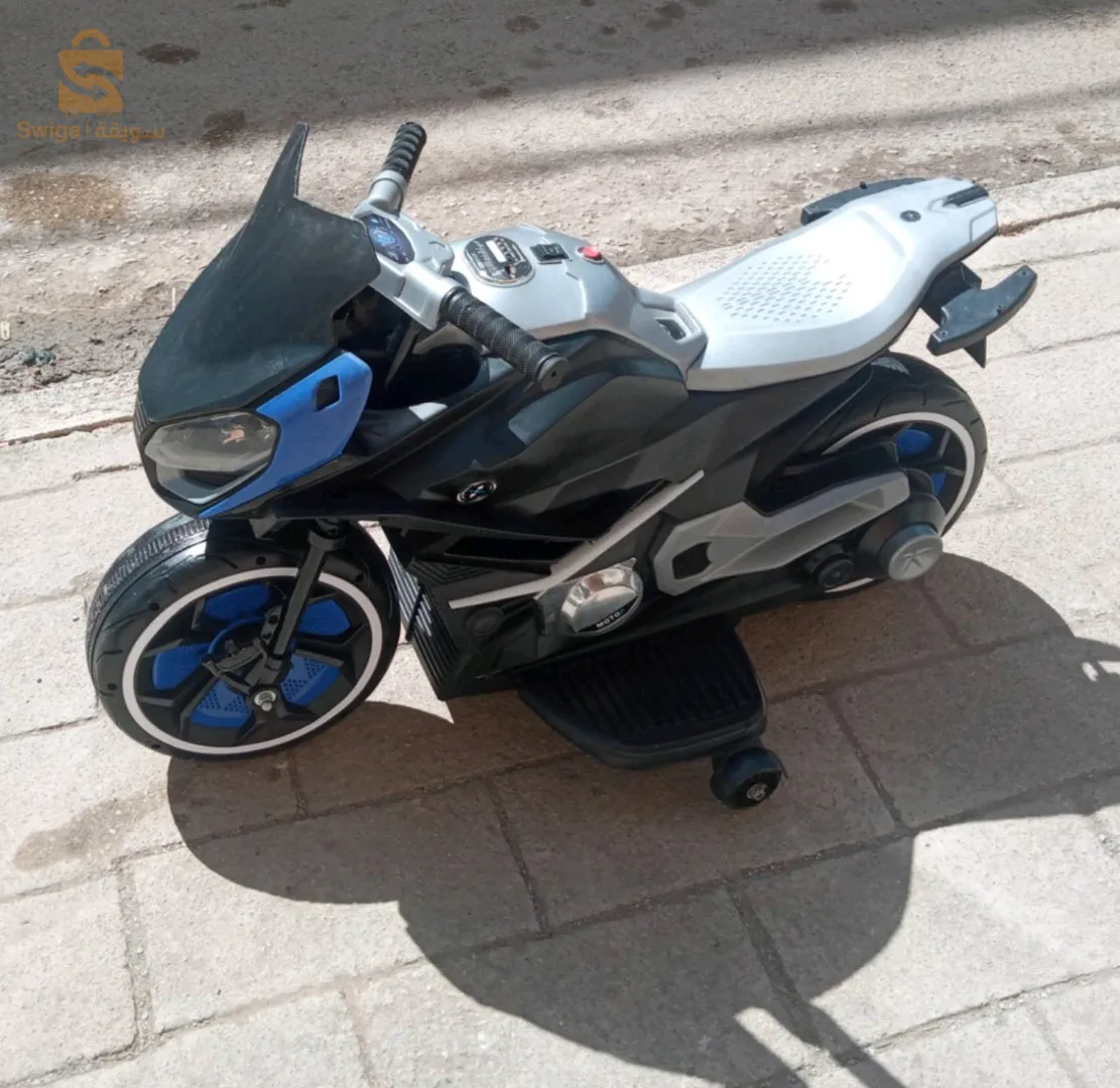 سيارة اطفال كهربائية مستعملة و درجة كهربائية للاطفال