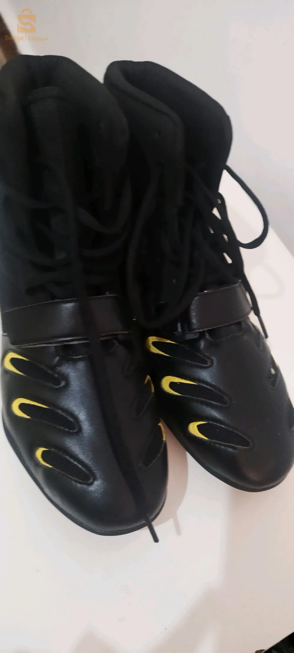 chaussures de sport box et lut
