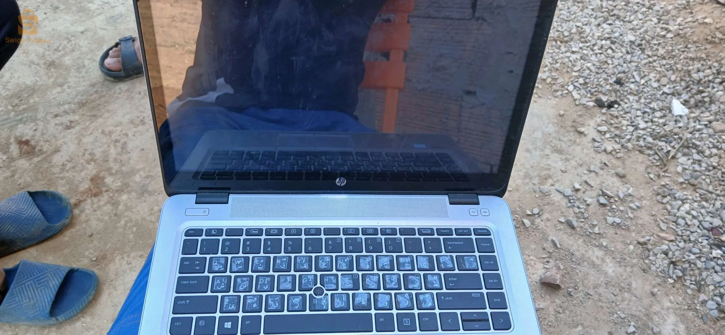 لابتوب قليل الاستعمال