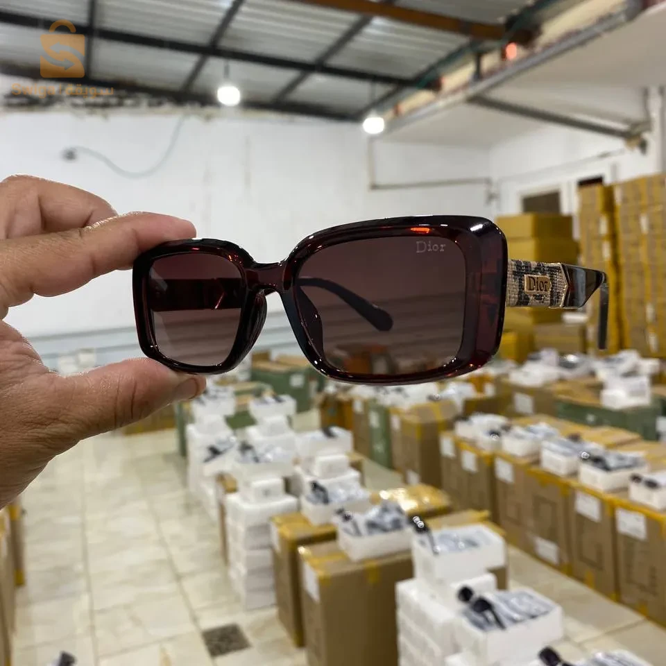 نضارات شمسية نسائية