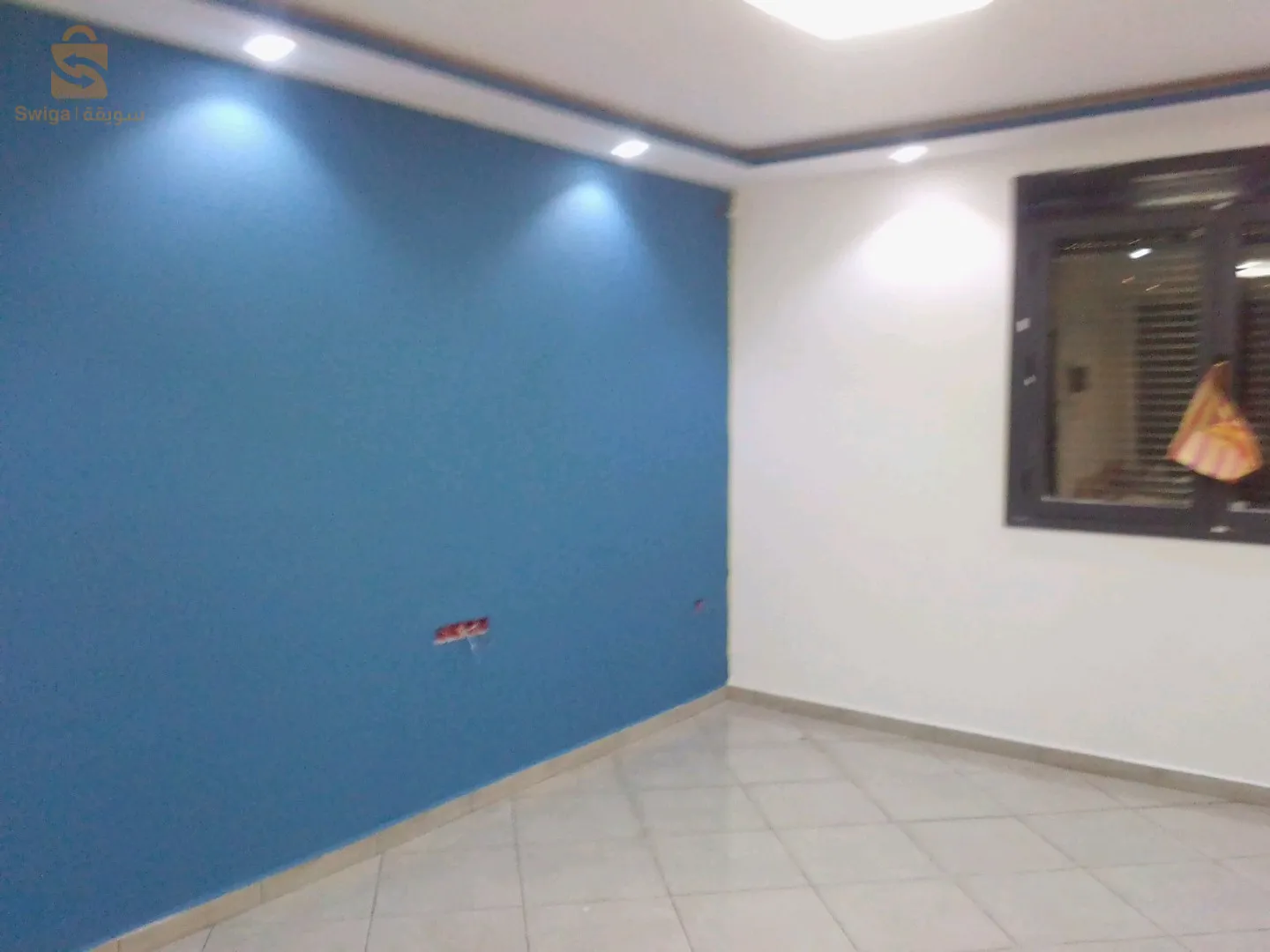 عامل صباغ مرحبا بكم