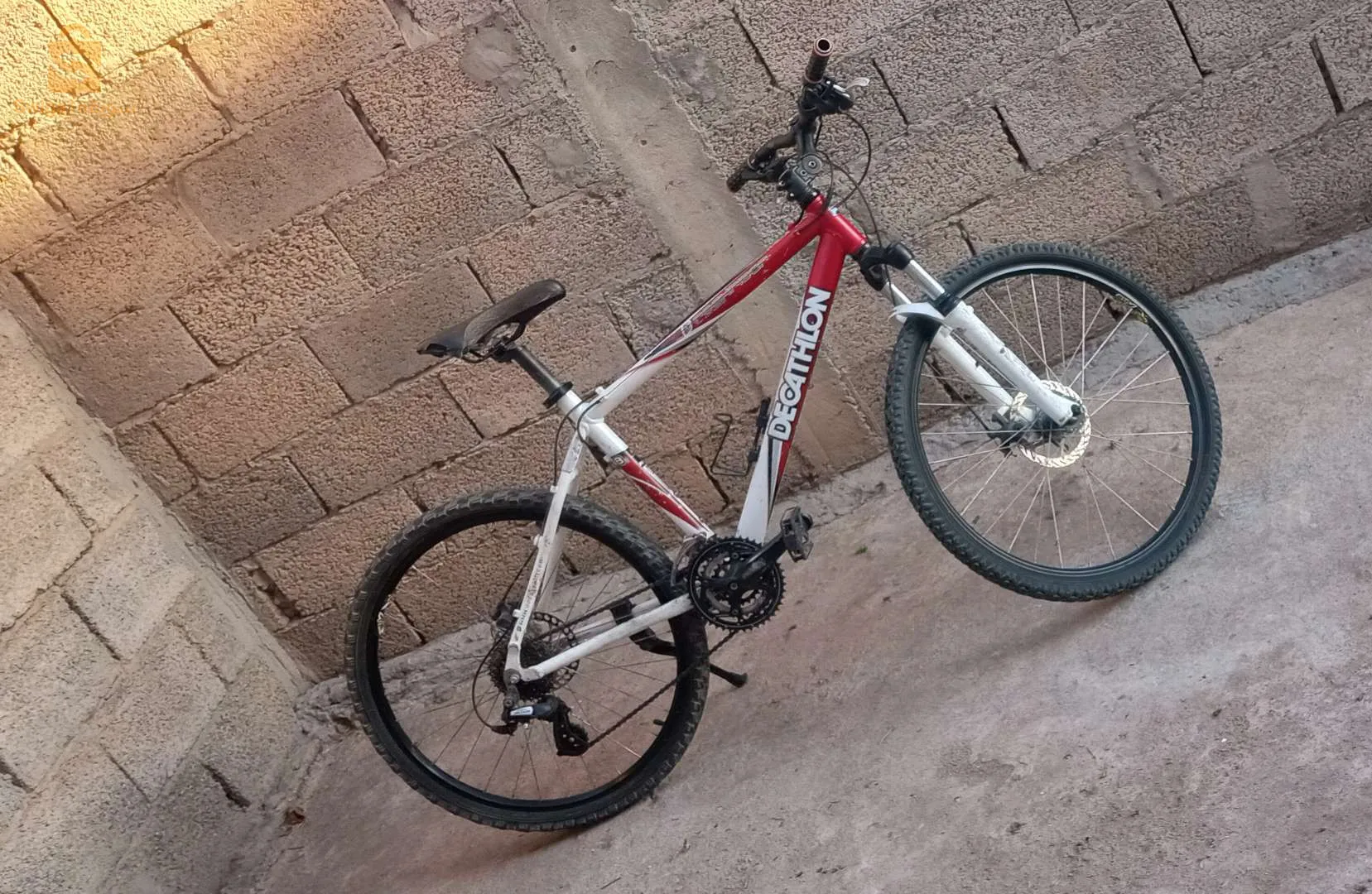 دراجة هوائية الحجم 26
9 سرعات 
الفرامل اديسك