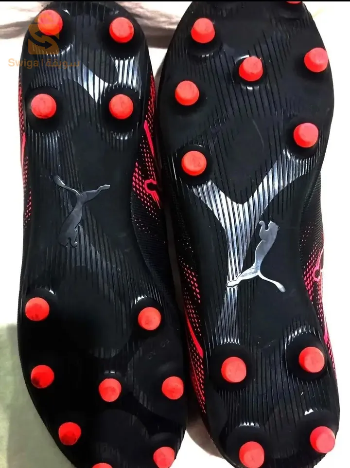 حذاء كرة قدم puma