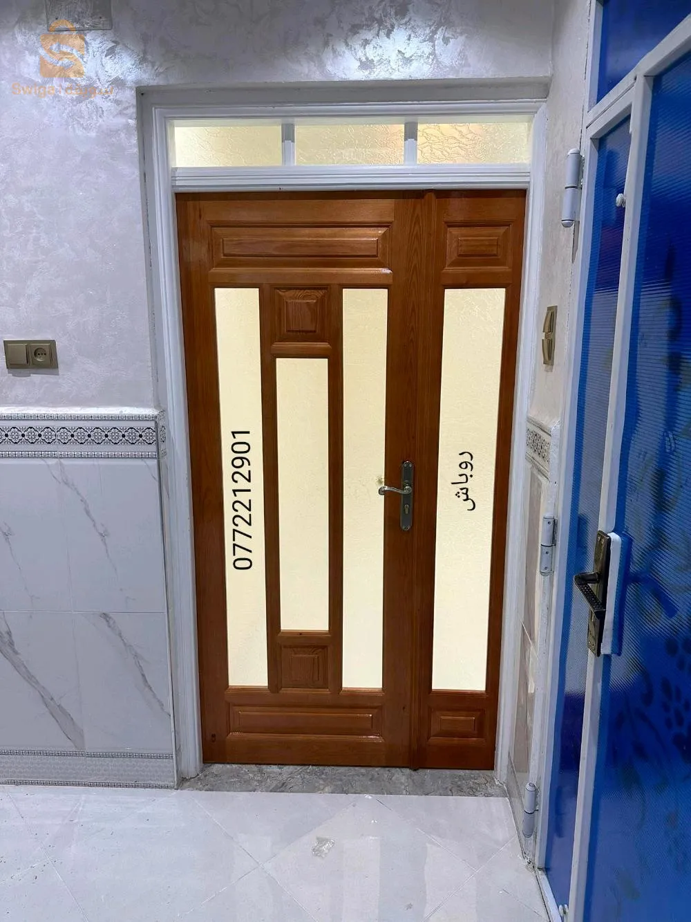 أبواب خشبية