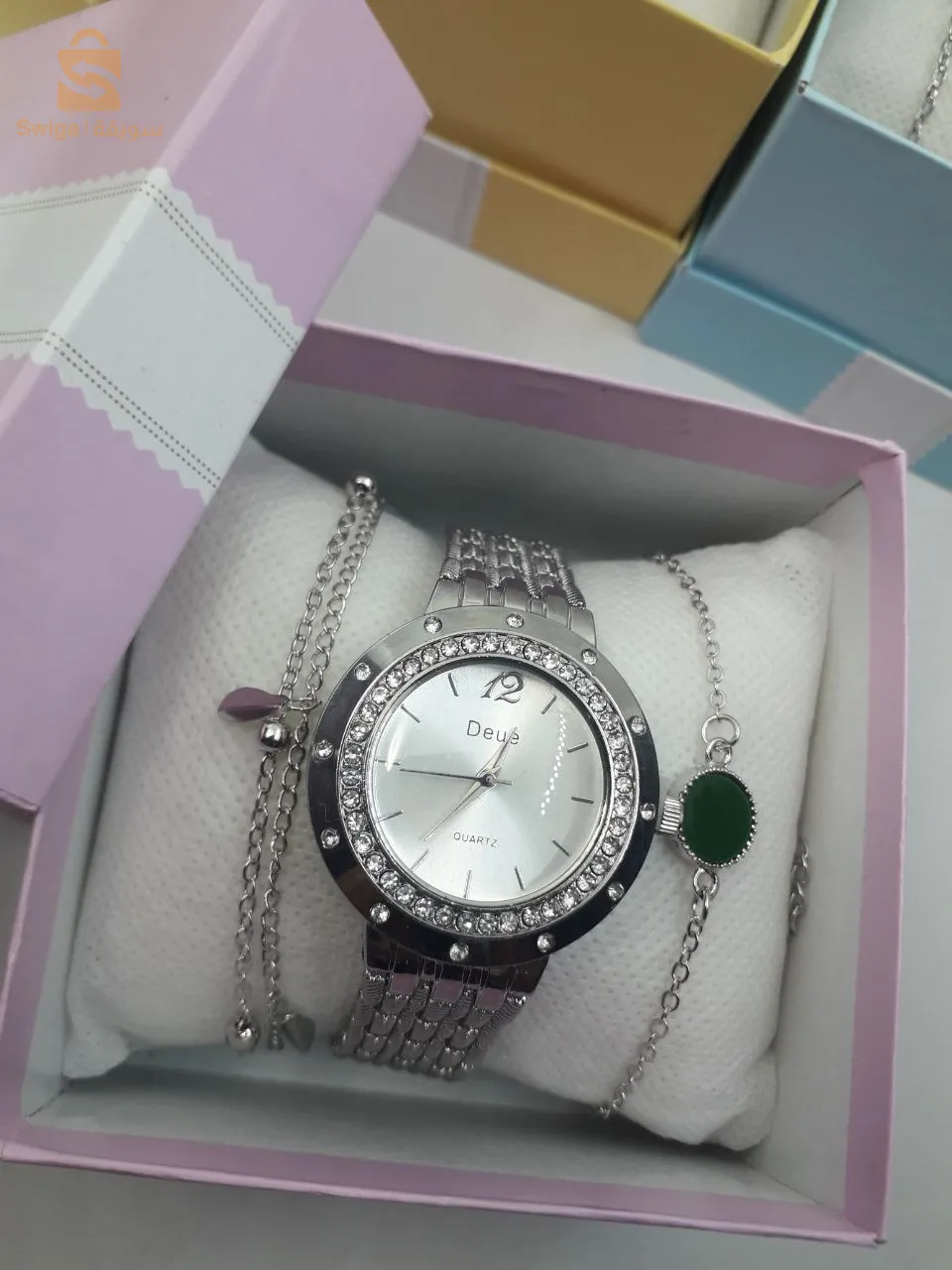 ساعة + 2براسليات