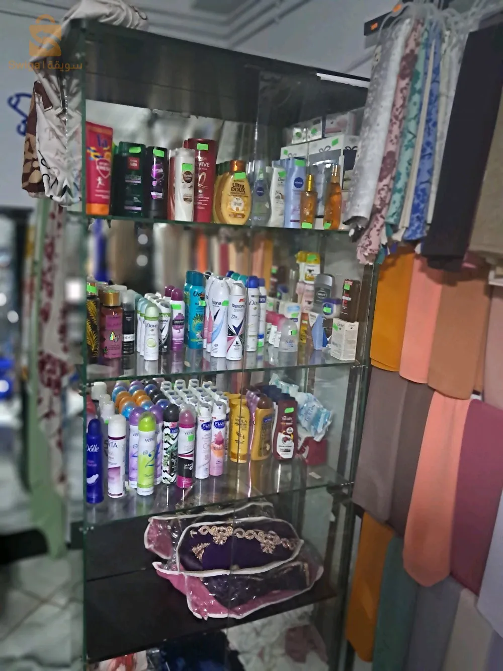 عطور مختلفة بسعر مميز