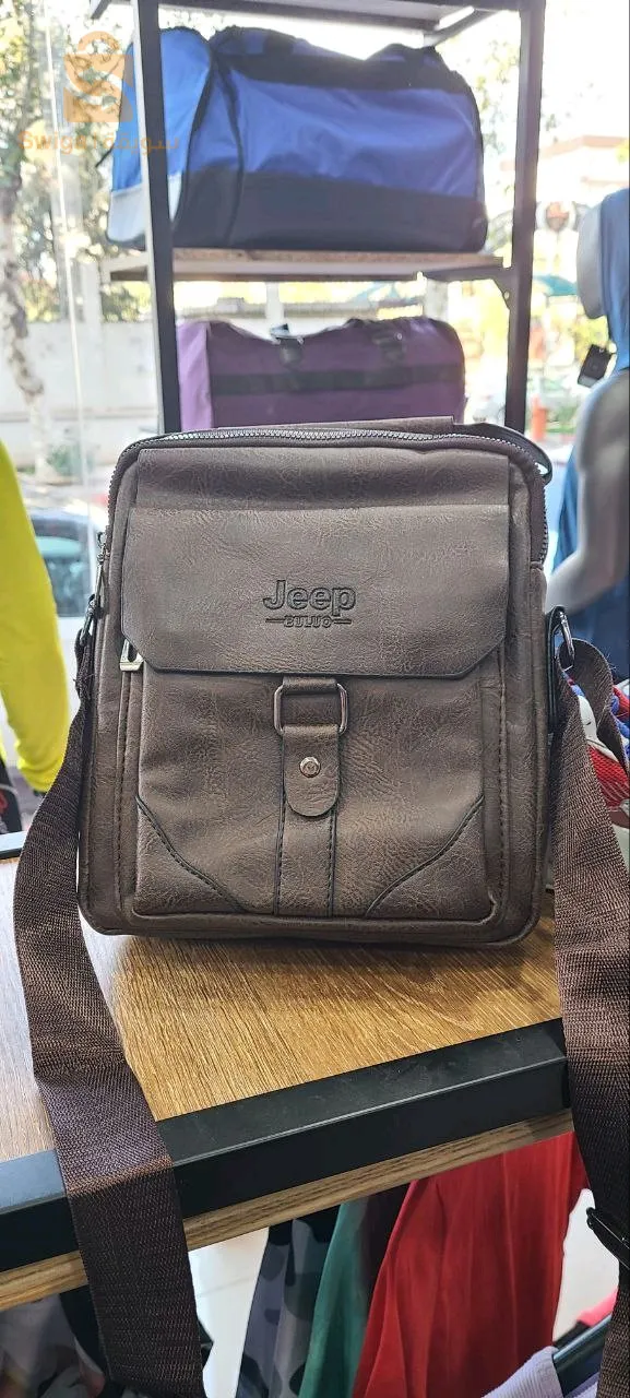 Sacoche Jeep en cuir imperméable v9