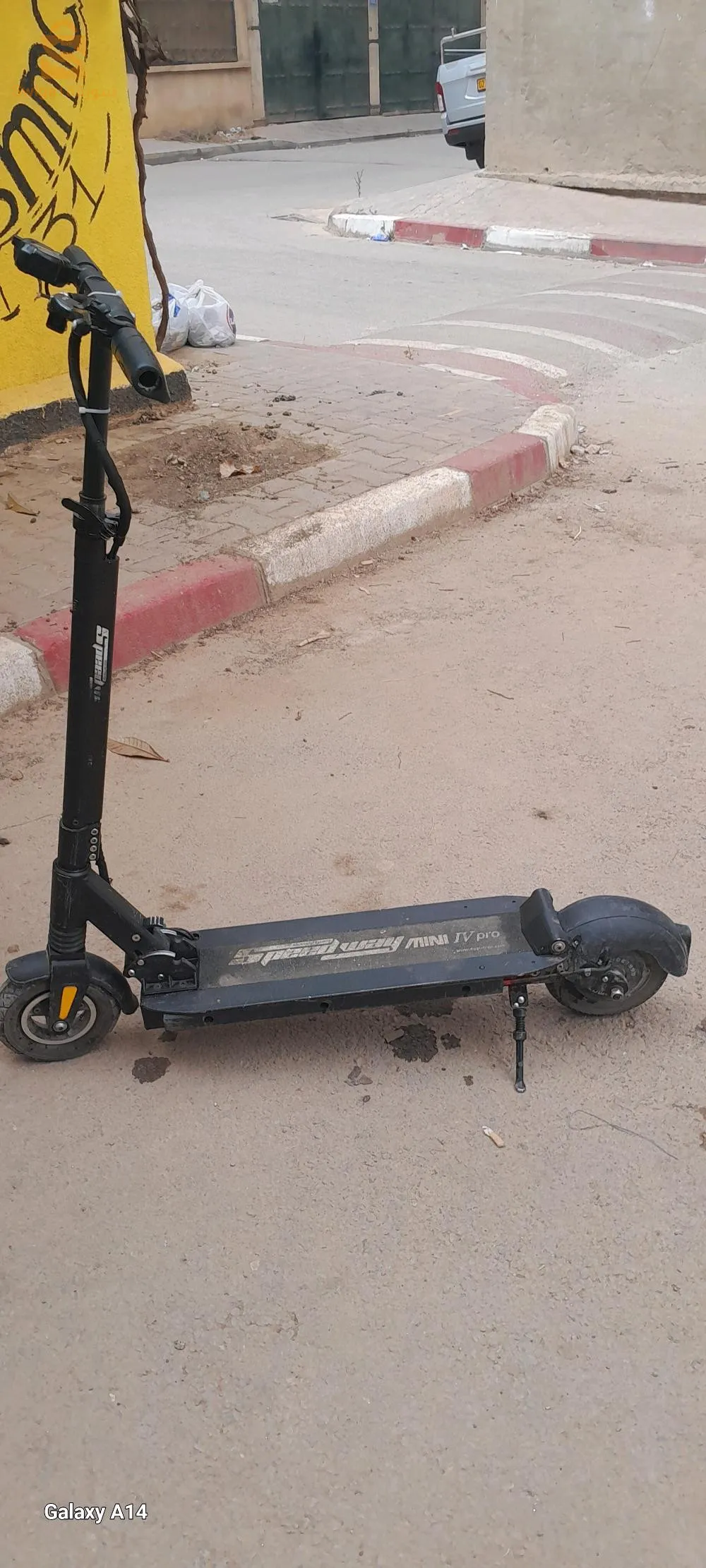 سكوتر كهربائي جيد سرعته من 25 الى 30