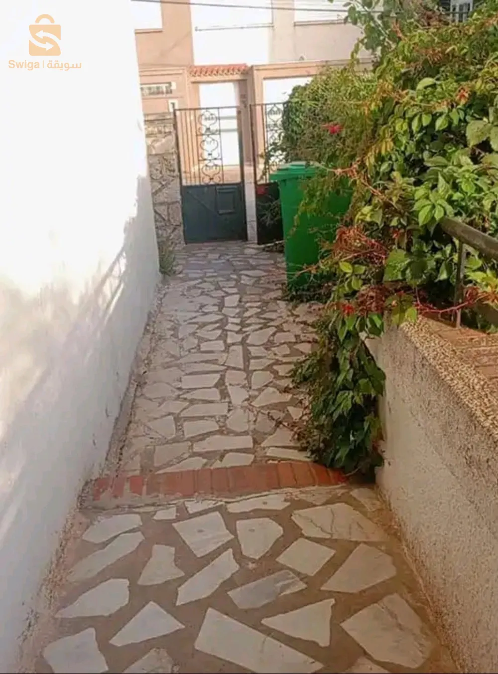 فيلا  r+2 للبيع في سرايدي عنابة 386m² عقد
لمهتم يبعتلي نرسلو رقم الهاتف