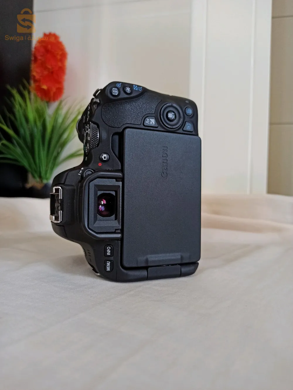 Canon 200D