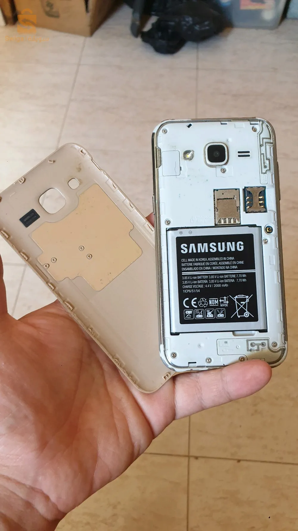 samsung galaxy j2 maeche bien stockage 8gb ram 1gb bettrie très bonne