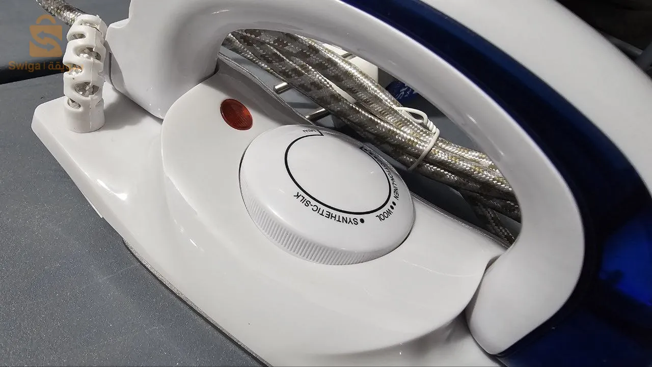 Fer à repasser portable à vapeur compact pliable 700W, 220V, avec température ajustable