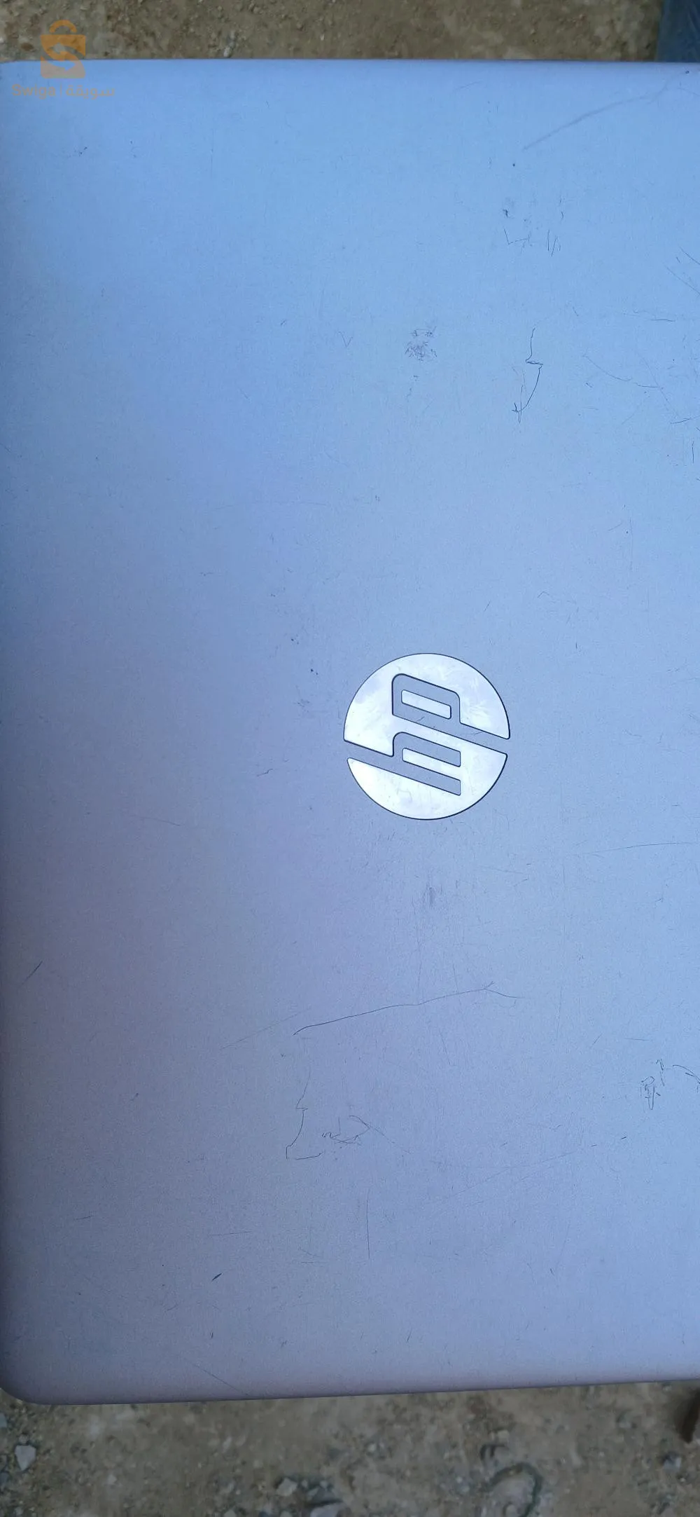 لابتوب قليل الاستعمال