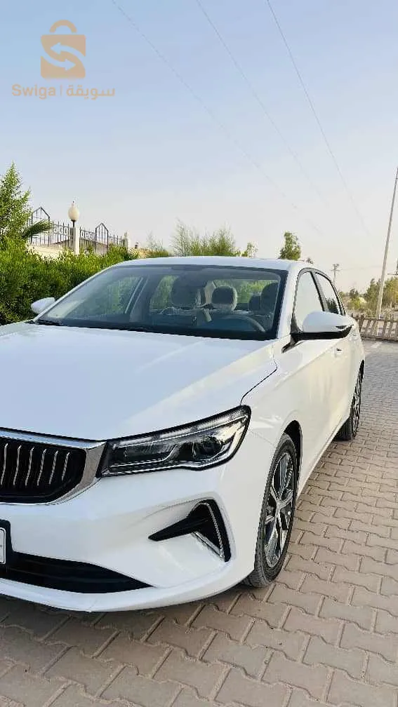 سيارة جيلي امقراند جديد فيها مواصفات كامل