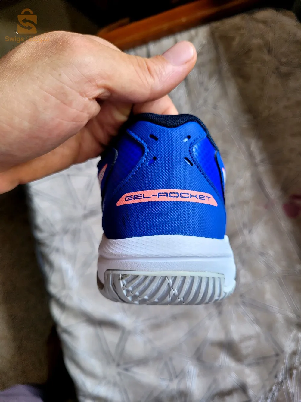 حذاء ازيكس اصلي مقاس 39