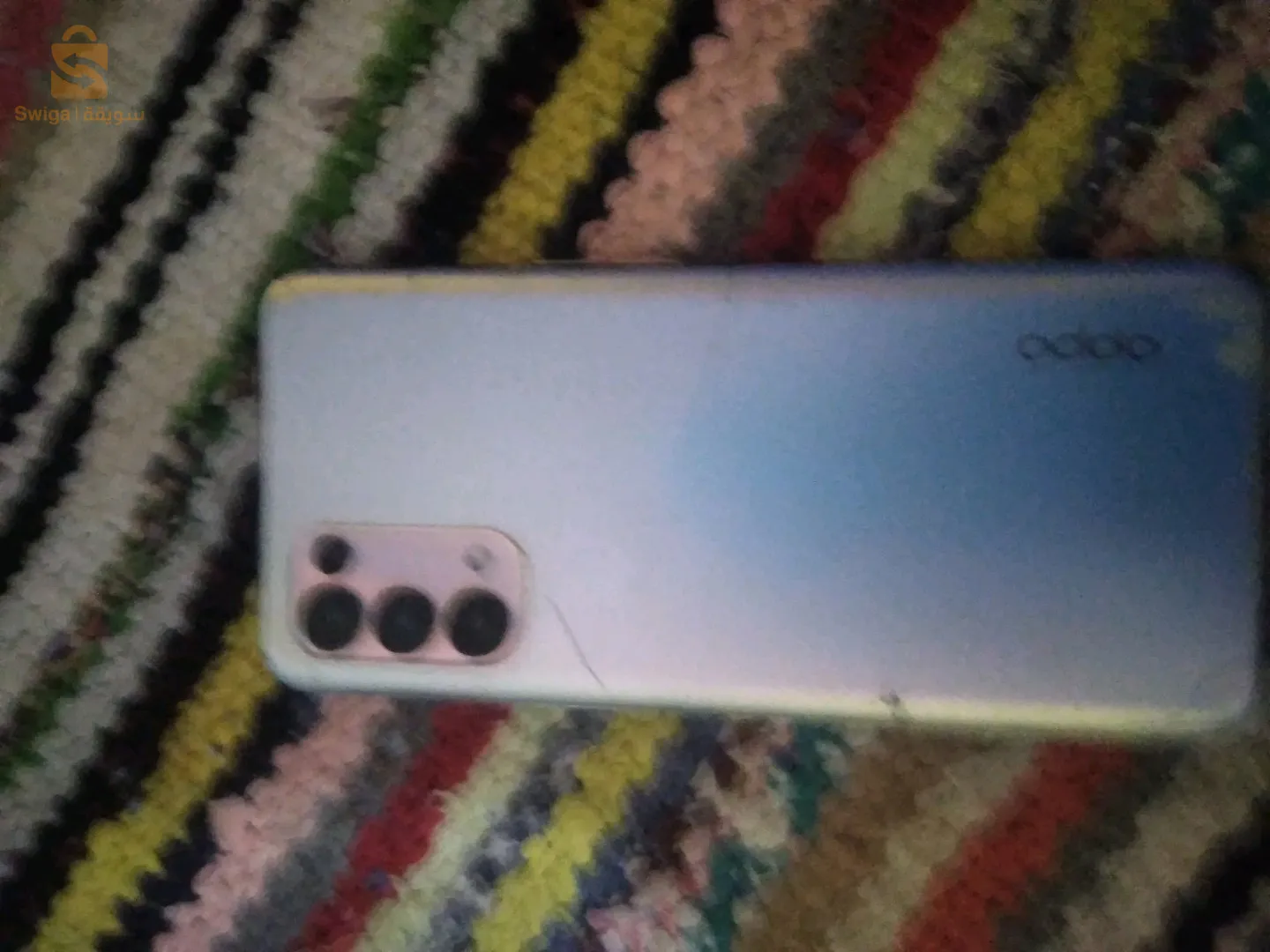 هاتف oppo reno 5 
Snapdragon 720G
Ram 8
Stockage 128