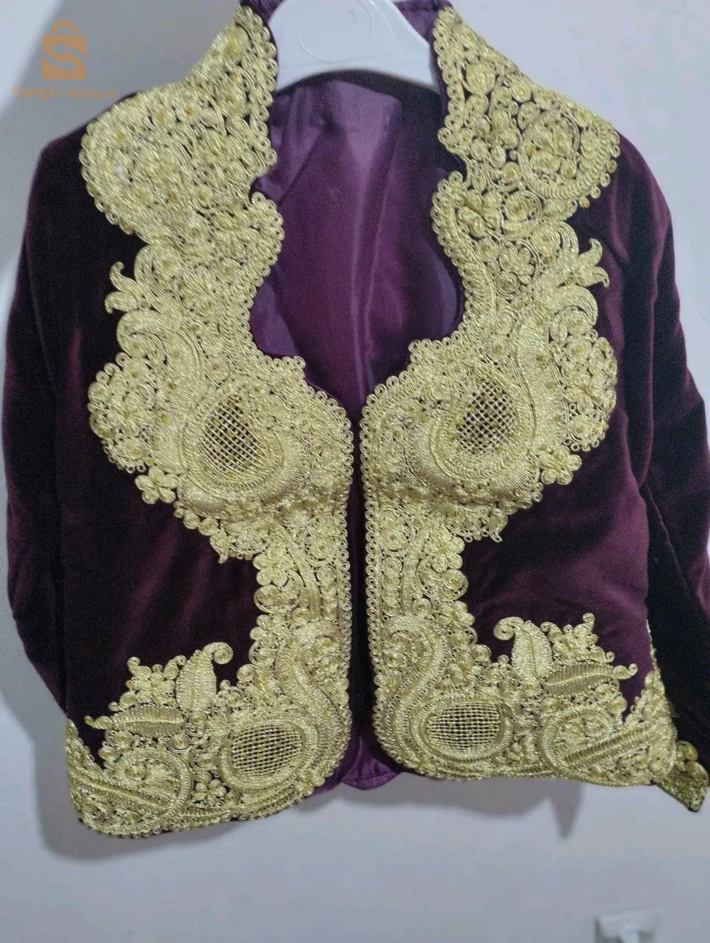 قطيفة المون