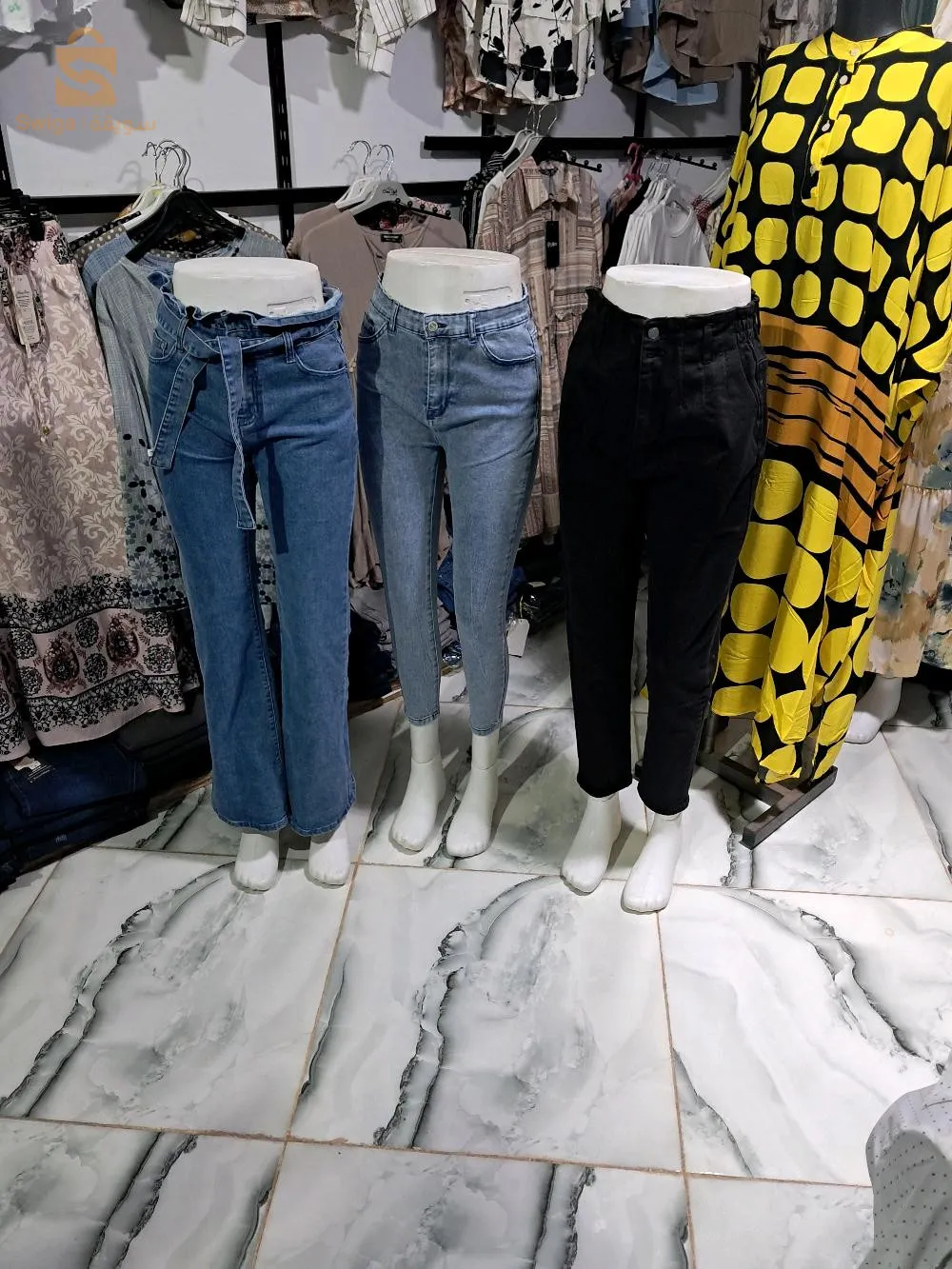 ملابس نسائية