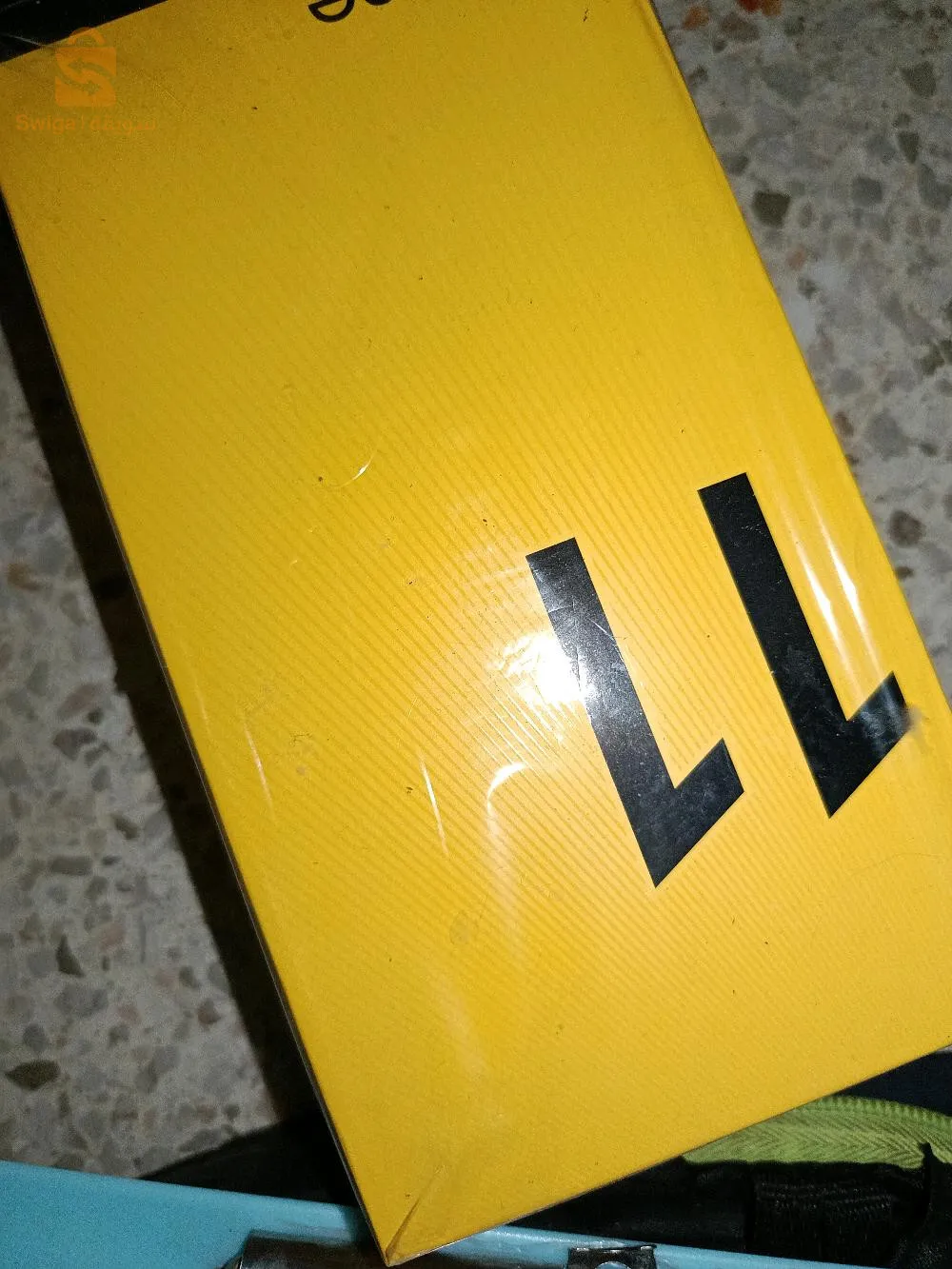 هاتف ريلمي 11 لتبديل مقابل ايفون 11 و زيادة الفارق للتواصل عبر رقم الهاتف او على حساب الانستغرام nd.b9