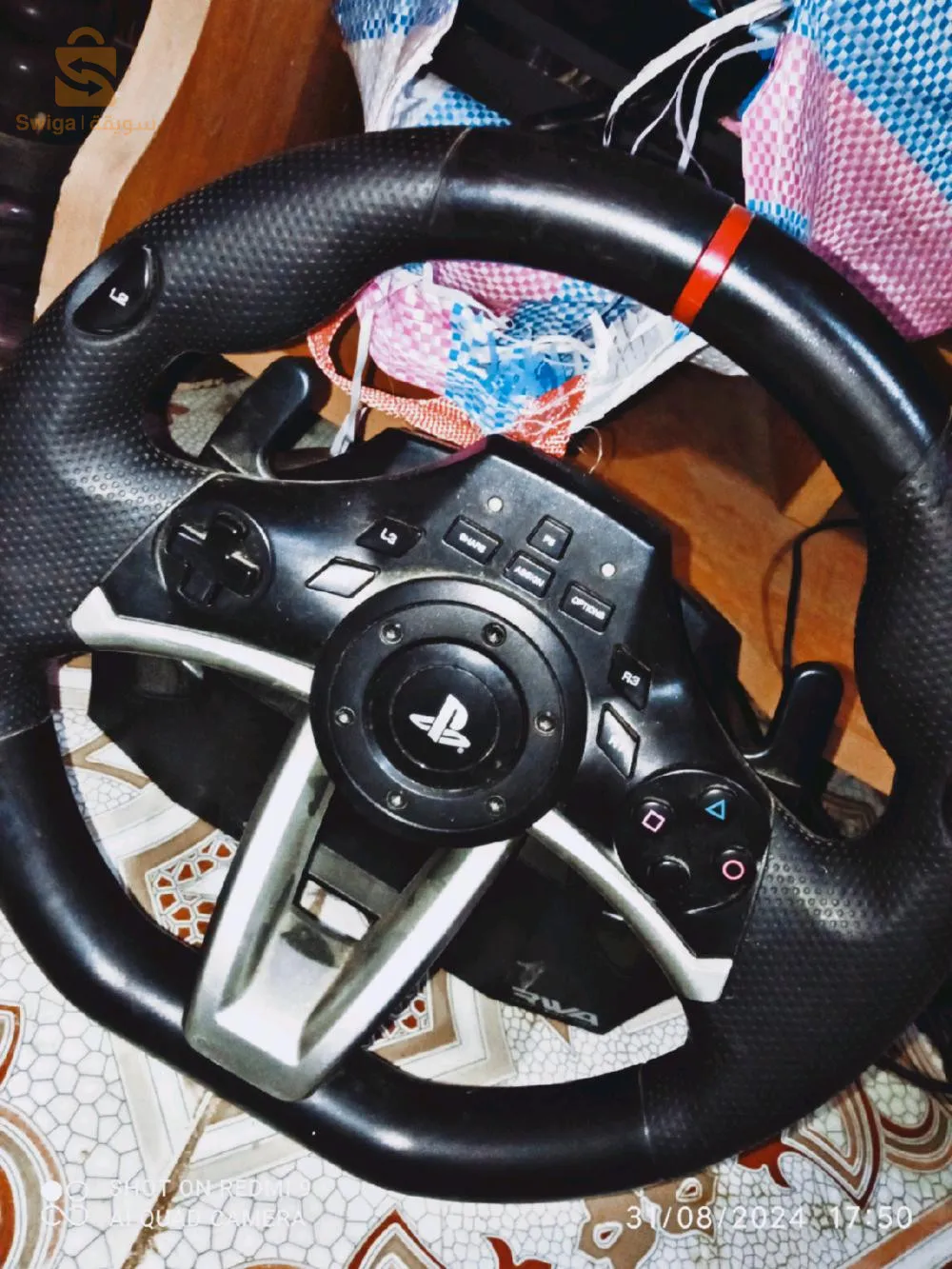 PS4 slim & Volant Hori rwa