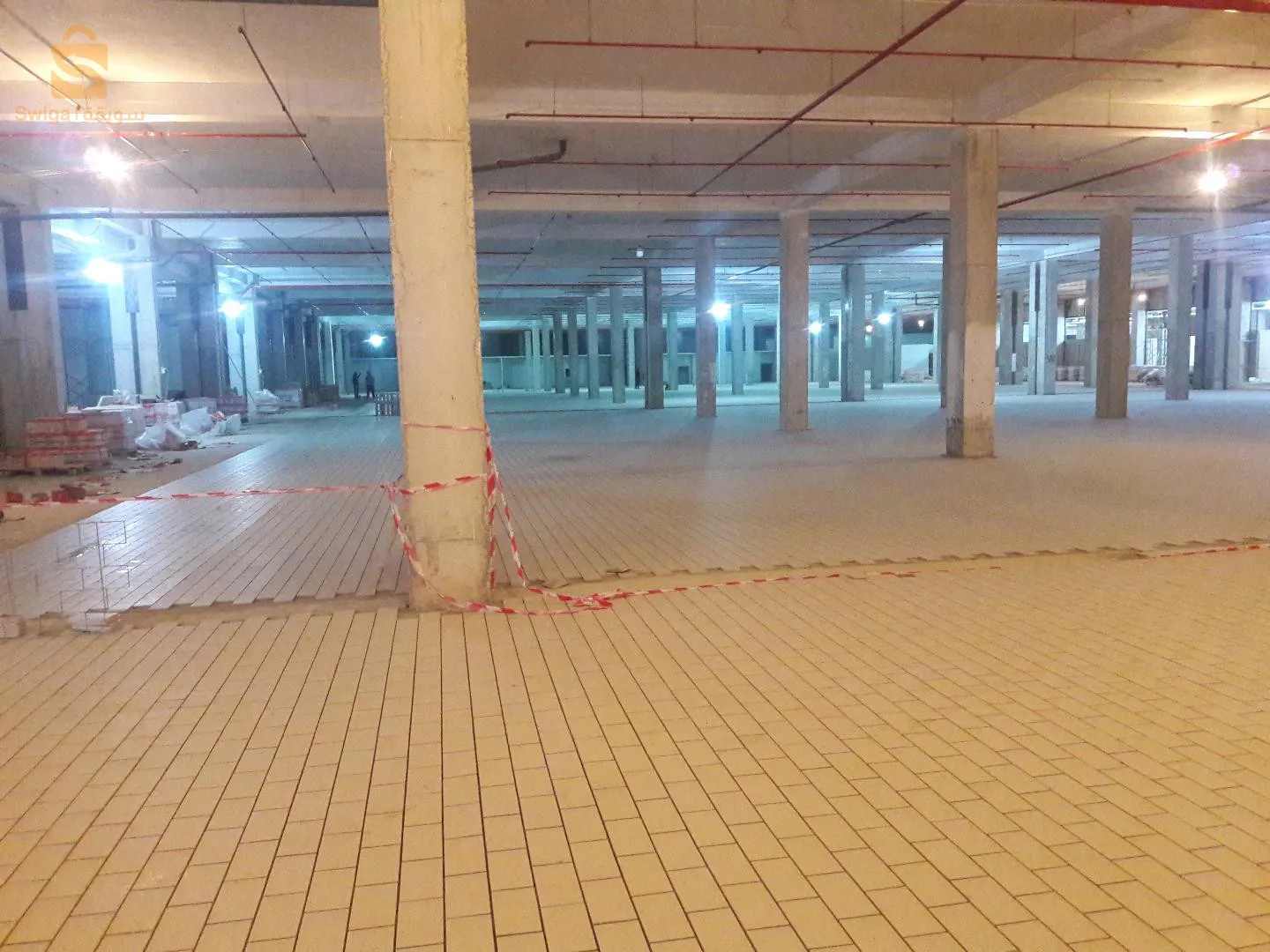 acid resistant tiling