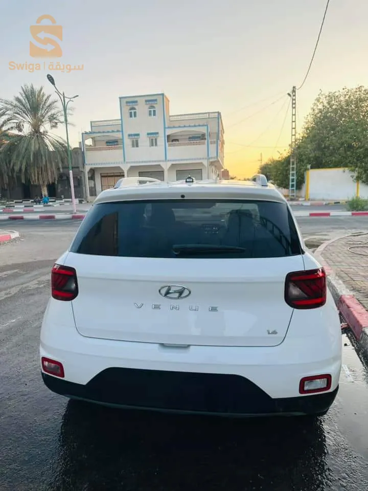للبيع